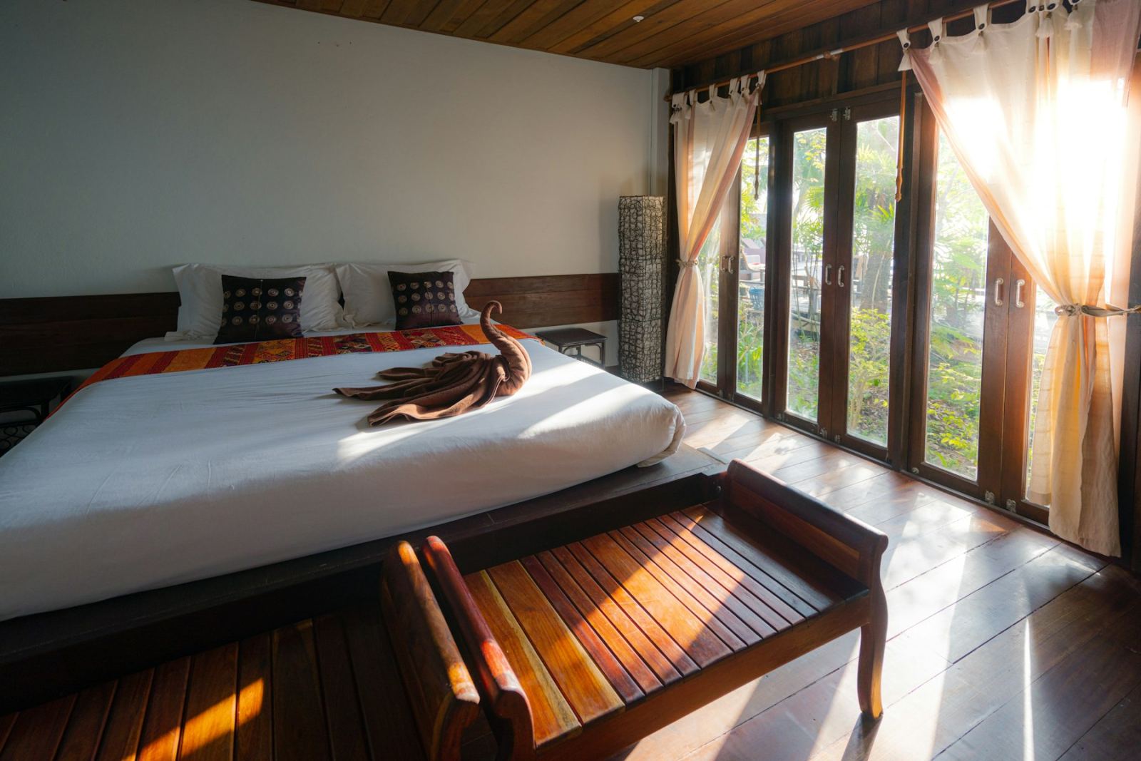 Honeymoon Suite